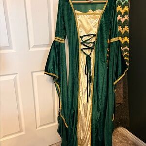 Elegant Green and Gold Dress